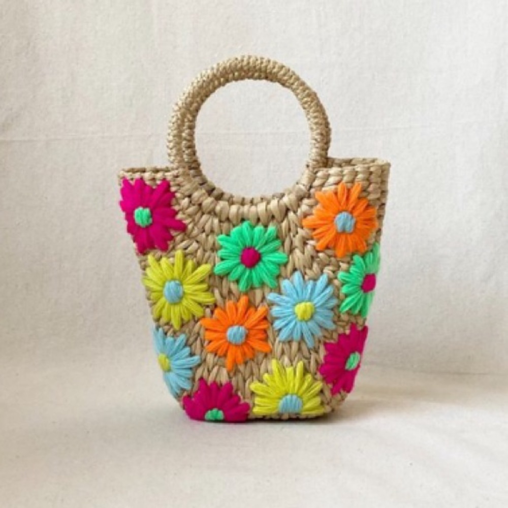 Poolside Mini Susan Daisies Bucket Bag